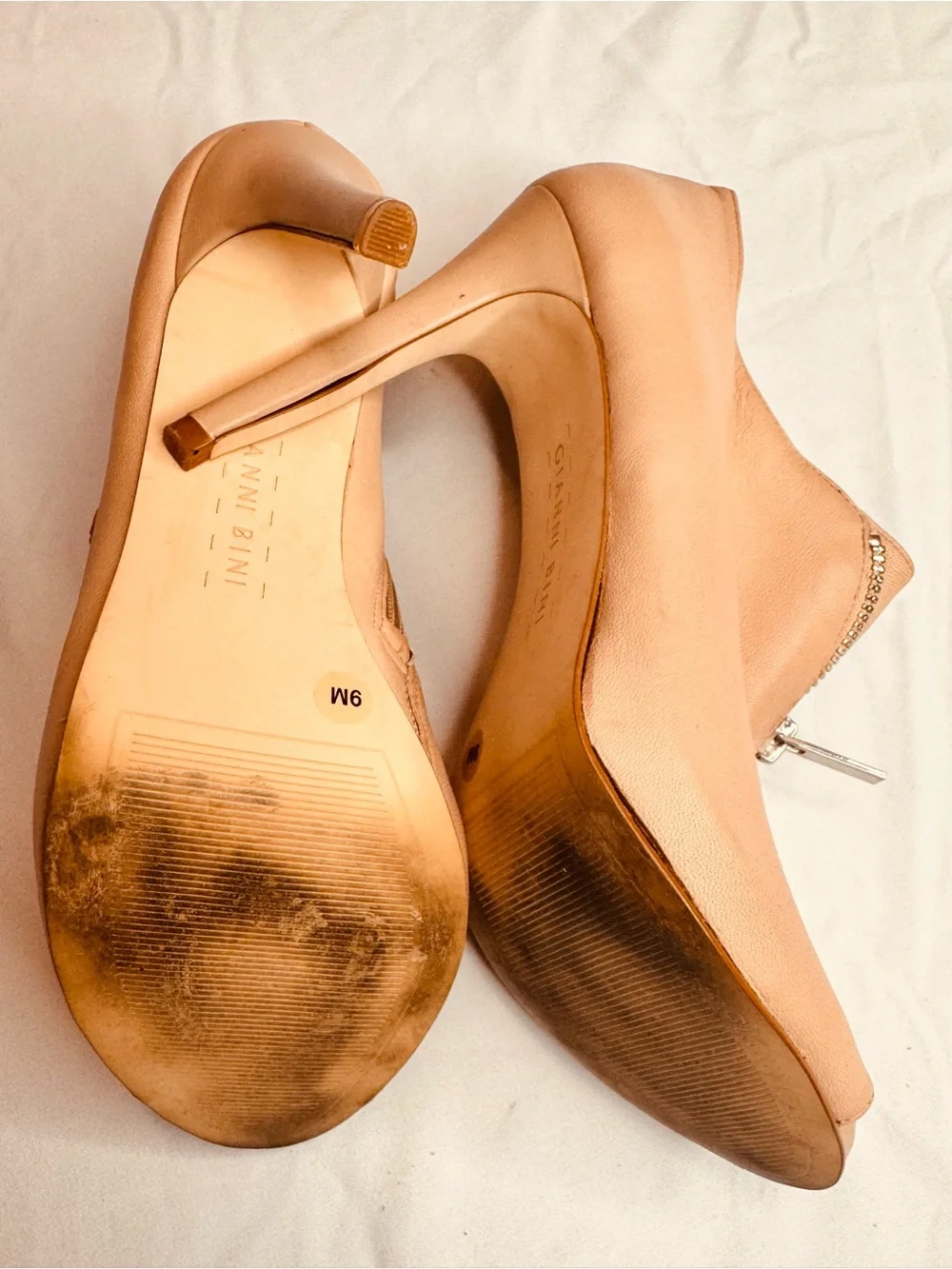 Gianni Bini Nude Leather Peep Toe Bootie Stiletto Heel Zips size 9 M